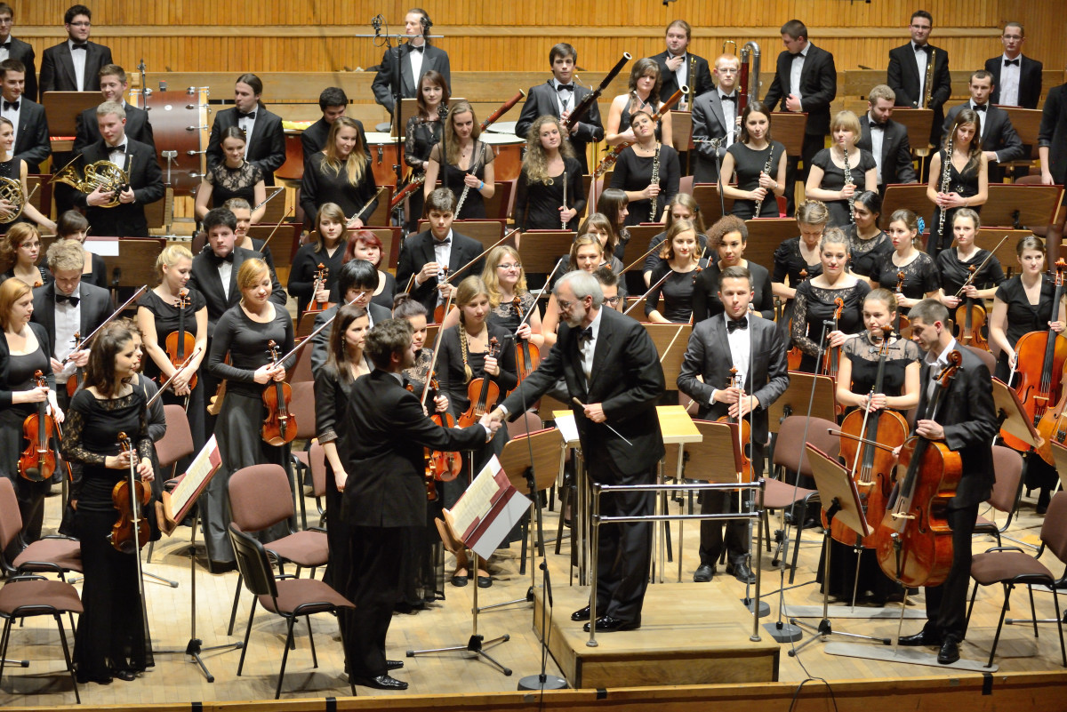 https://www.chopin.edu.pl/pl/wp-content/uploads/2012/12/DSC_1140k.jpg